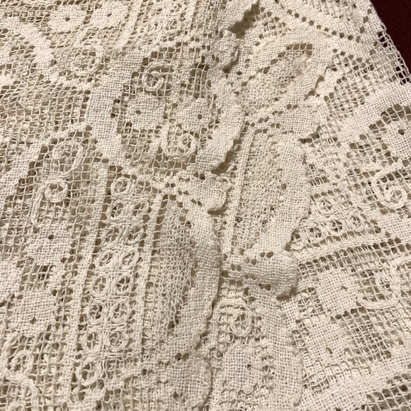 🌟HOST PICK🌟 Antique European Bobbin Lace Tablecloth 1920-30s Crotchet Lace - Picture 5 of 6